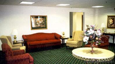 Collins Inn & Suites Интериор снимка
